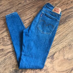 Levi’s 710 super skinny medium wash jeans
